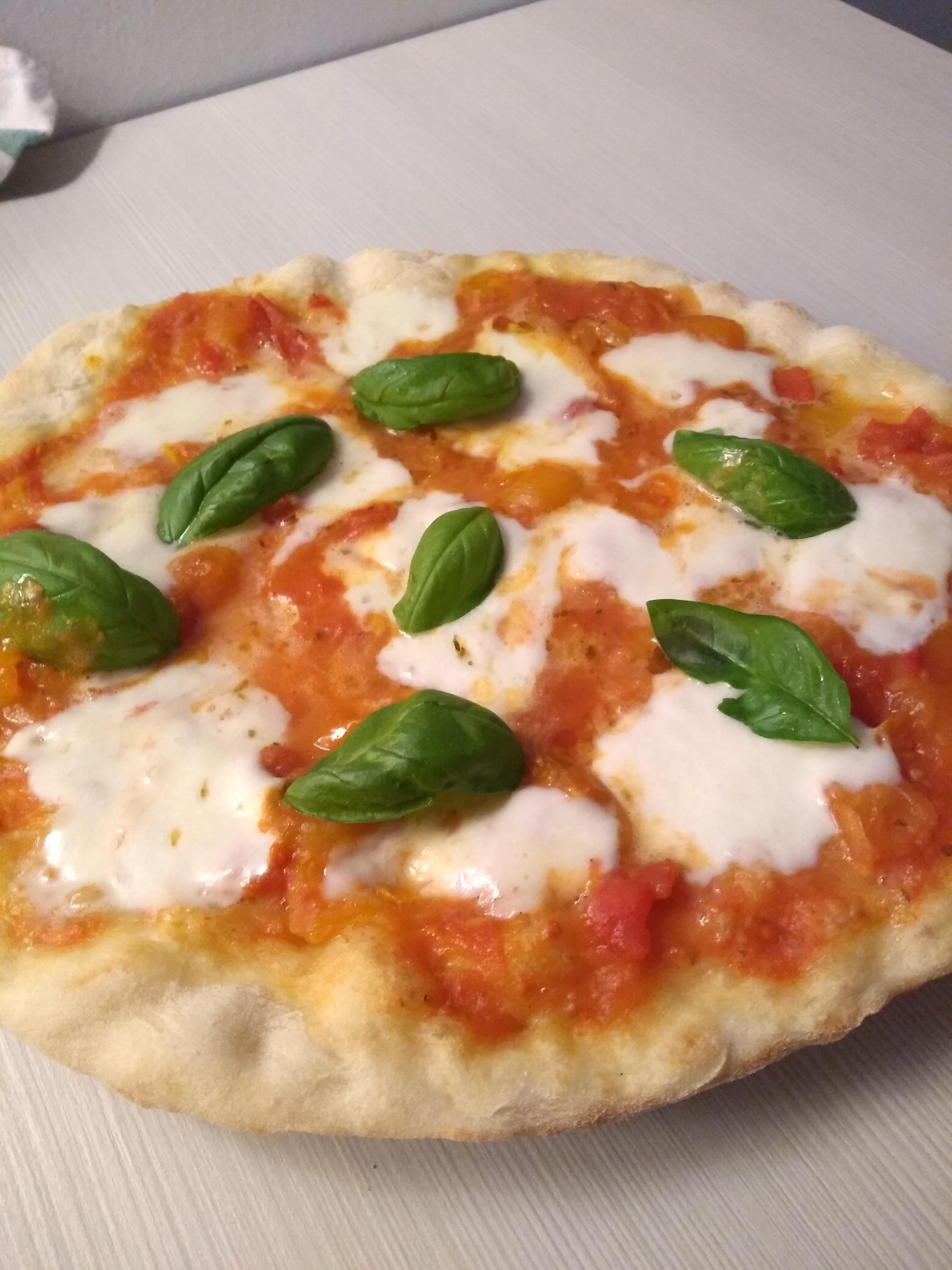 Pizza napoletana